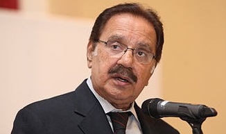 330px-Makhdoom_Amin_Faheem_-_Horasis_Global_Arab_Business_Meeting_2012