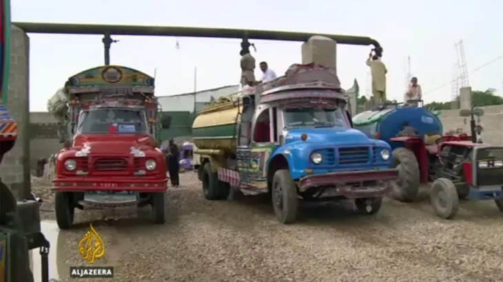 8baa7ce628fd4553afb210c982e3dce2_18